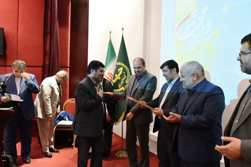 انتخاب مهندس فتحی به عنوان مدیر نمونه و برتر ارتباط گستر در سطح کشور 