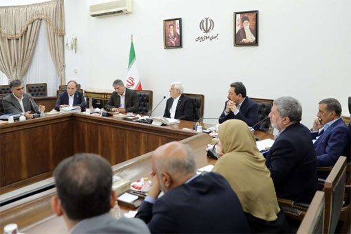 معاون اول رئیس‌جمهور در ستاد تنظیم بازار: دولت با گرانفروشی و عدم عرضه کالاها برخورد جدی می‌کند