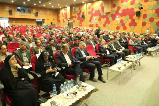 دیدار وزیر جهاد کشاورزی با فعالان بخش کشاورزی کبودرآهنگ و تأکید بر توسعه پایدار