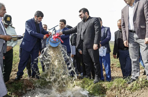 افتتاح آبیاری کم فشار ۱۳۰ هکتار از اراضی روستای آق بلاغ بستان آباد